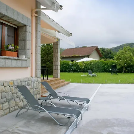 Casa Hortensias Llanes